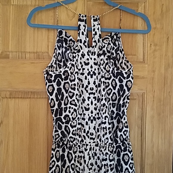 Clothing - Picture 3 of 3